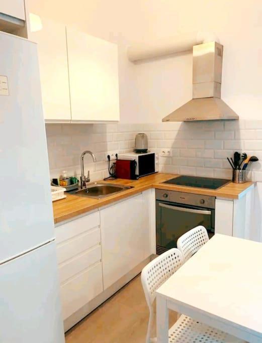 Apartamento En La Playa Las Arenas +Wifi+Ac Valencia Buitenkant foto